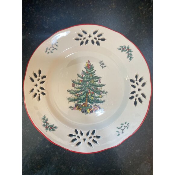 Spode Christmas Tree 9" Red Rimmed, Pierced Luncheon Plate - Picture 1 of 6